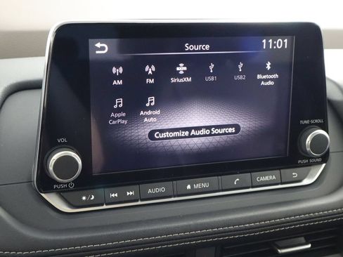 Used 2023 Nissan Rogue SV w/ SV Premium B Package FWD image 32