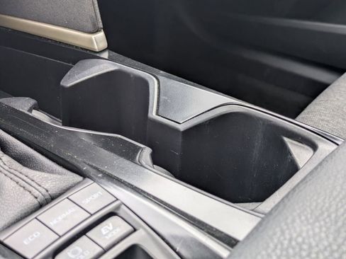 Used 2025 Toyota Camry LE image 19