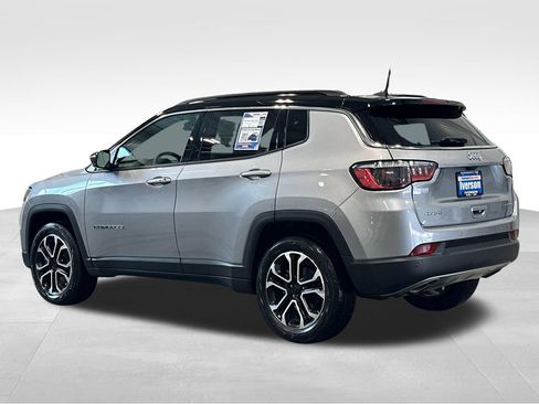Used 2023 Jeep Compass Limited AWD/4WD image 5