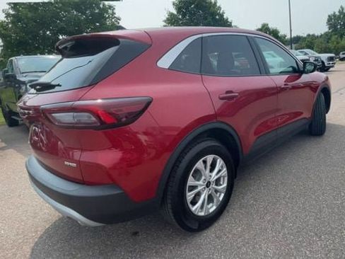 Certified 2023 Ford Escape Active AWD/4WD image 2