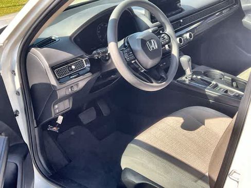 Used 2023 Honda Civic LX image 3