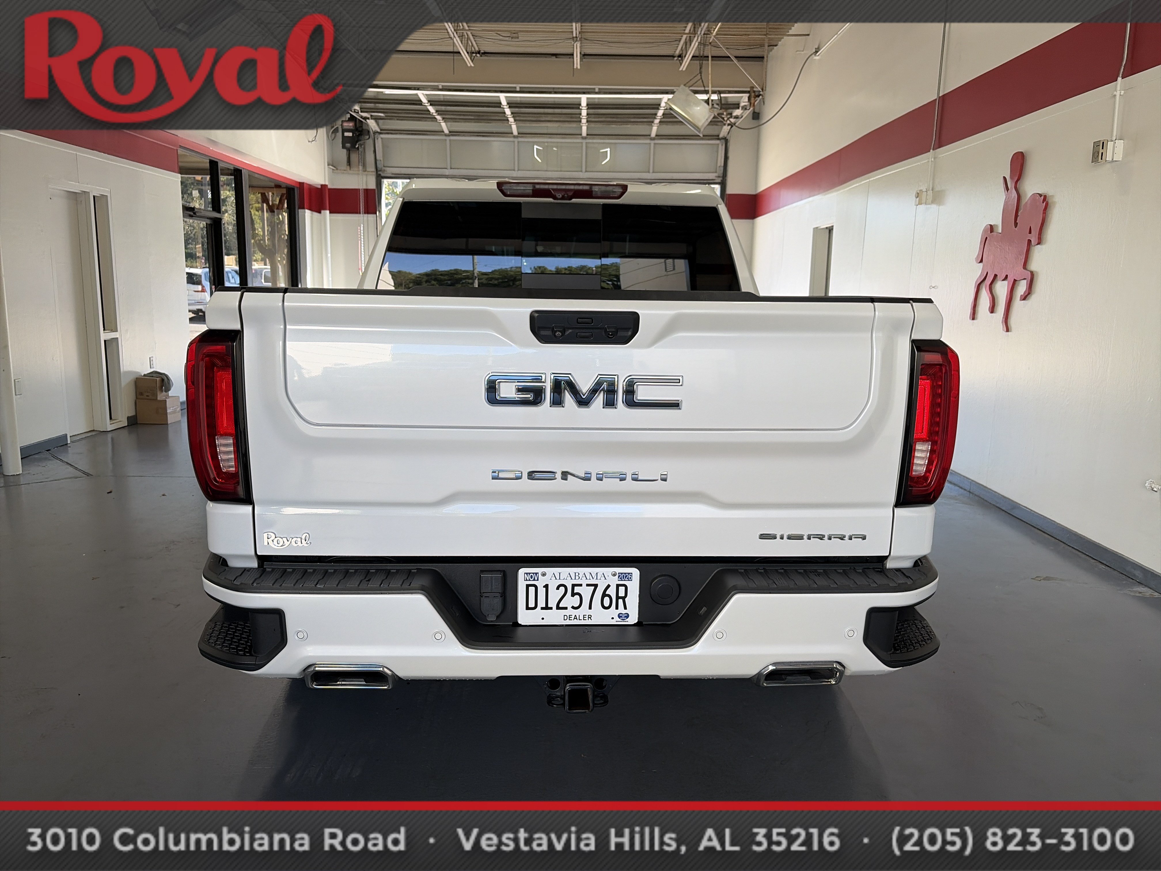 Used 2022 GMC Sierra 1500 Denali Ultimate AWD/4WD image 3