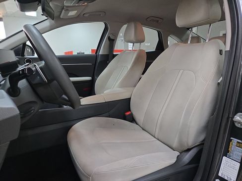 Used 2025 Hyundai Sonata SEL FWD image 23