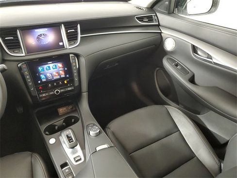 Certified 2025 INFINITI QX50 Luxe image 17