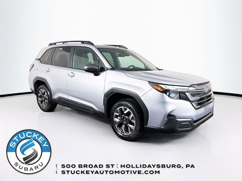Used 2026 Subaru Forester Premium AWD/4WD image 1