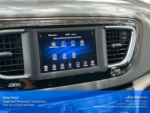 Used 2021 Chrysler Voyager L FWD image 30