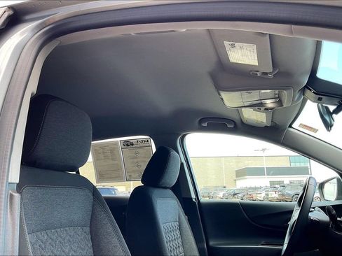 Used 2024 Chevrolet Equinox LT FWD image 22