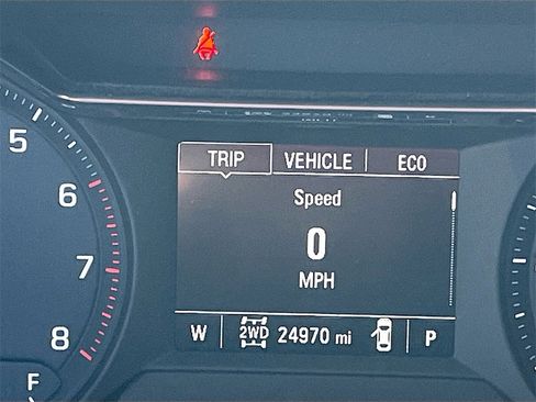 Used 2022 Chevrolet TrailBlazer LT w/ LPO, Blackout Package image 12