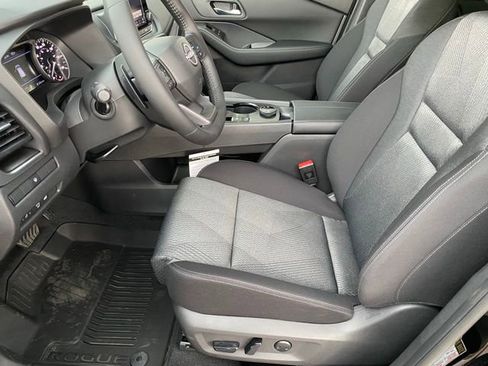 New 2026 Nissan Rogue SV image 9