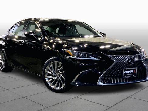 Used 2019 Lexus ES 350 w/ Luxury Package image 2