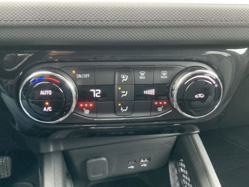 Used 2025 Chevrolet TrailBlazer LT w/ Convenience Package image 45