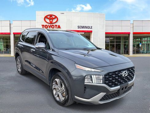 Used 2023 Hyundai Santa Fe SEL image 2