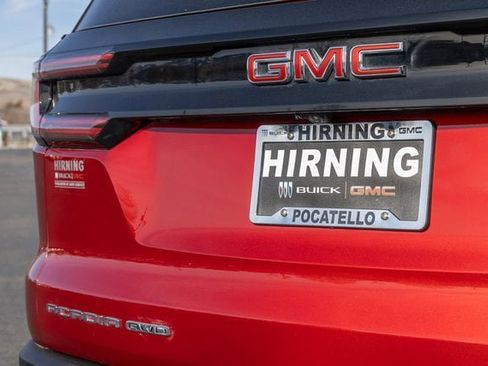 Used 2025 GMC Acadia Elevation image 22