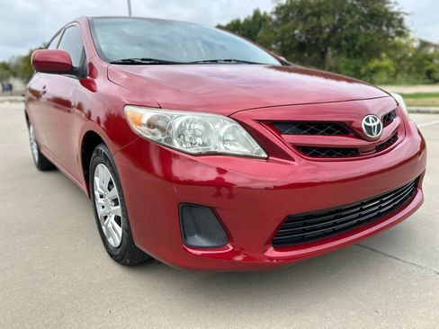 Used 2013 Toyota Corolla L FWD image 4