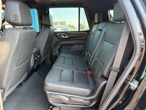 Used 2023 Chevrolet Tahoe LT w/ Luxury Package RWD image 28