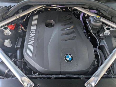 Used 2023 BMW X7 xDrive40i w/ M Sport Package image 25