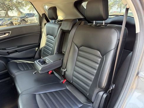Used 2024 Ford Edge SEL AWD/4WD image 17