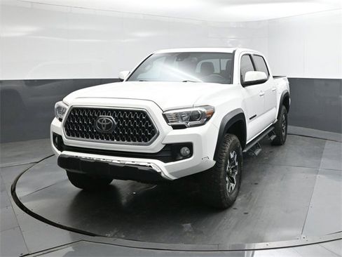 Used 2019 Toyota Tacoma TRD Off-Road image 30