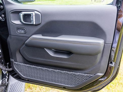 New 2025 Jeep Wrangler Sahara image 37