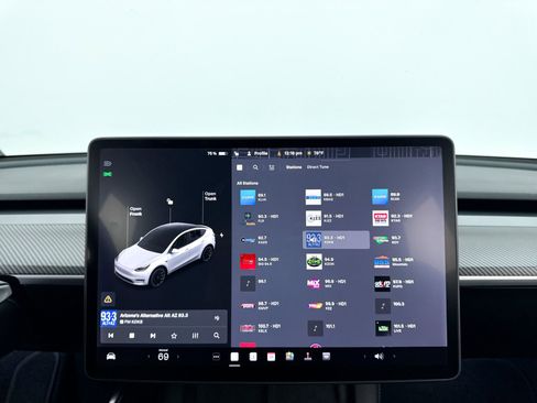 Used 2021 Tesla Model Y Long Range image 5