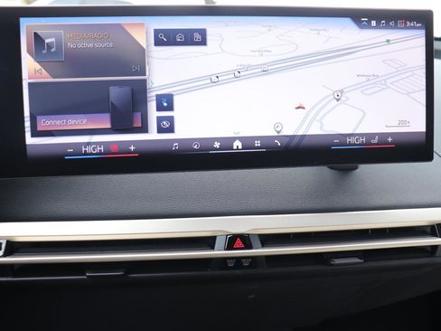 Certified 2026 BMW iX xDrive45 image 33