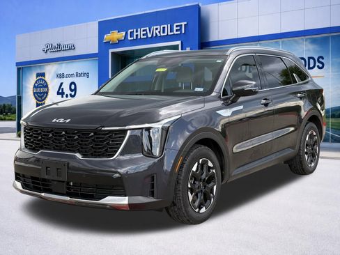 Used 2025 Kia Sorento S w/ Panoramic Sunroof Package FWD image 3