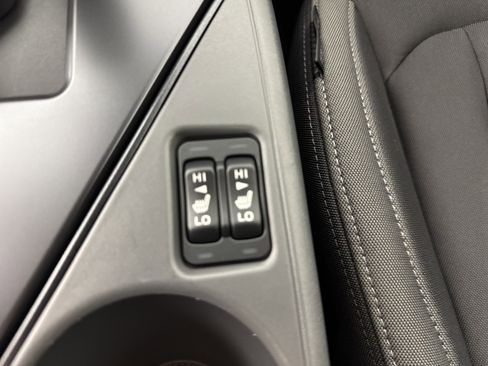 Used 2026 Subaru Crosstrek 2.0i Premium image 25