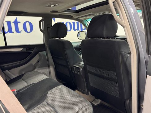 Used 2006 Toyota 4Runner SR5 image 12