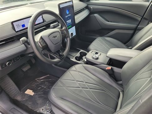 Used 2024 Ford Mustang Mach-E Select image 11
