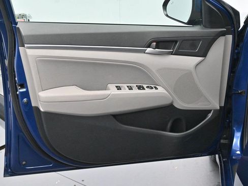 Used 2020 Hyundai Elantra Value Edition FWD image 10