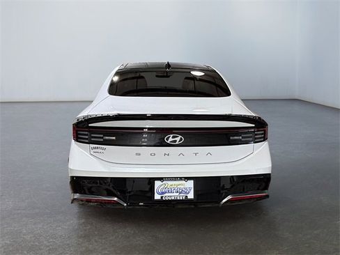 Used 2024 Hyundai Sonata SEL w/ Convenience Package image 4