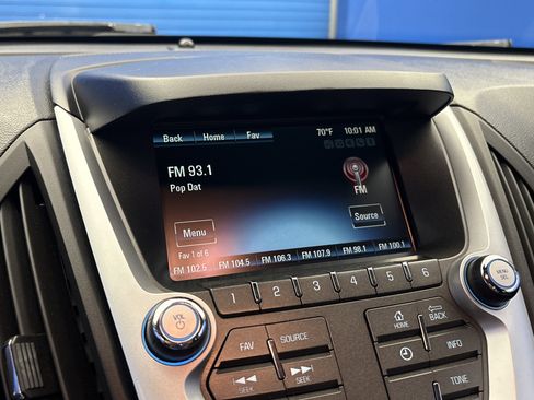 Used 2017 Chevrolet Equinox LT w/ Convenience Package FWD image 18