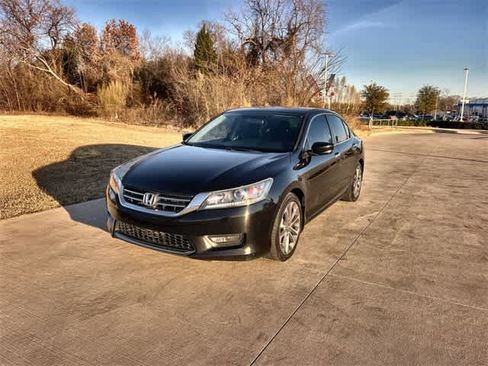 Used 2015 Honda Accord Sport image 2