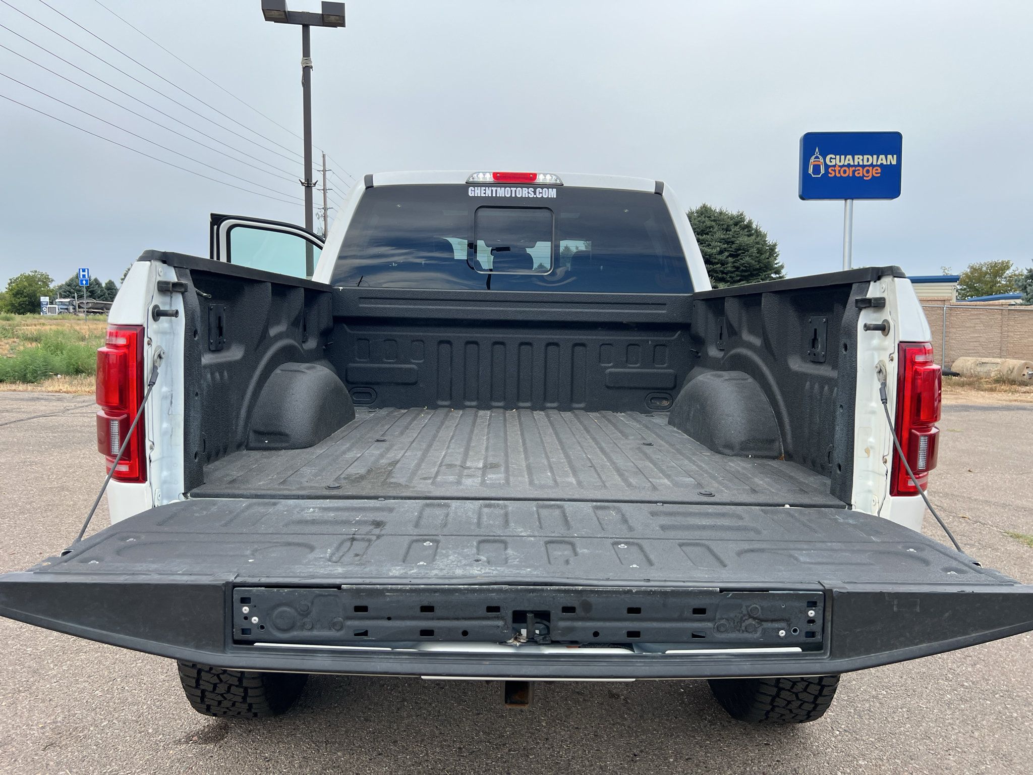 Used 2017 Ford F150 Platinum w/ Technology Package AWD/4WD image 26