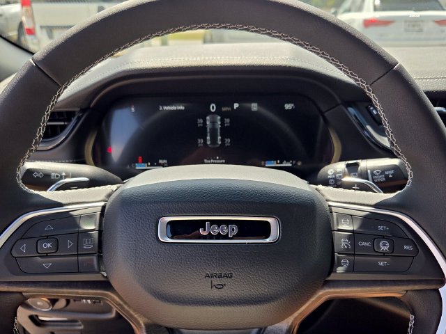 New 2027 Jeep Grand Cherokee Limited AWD/4WD image 25