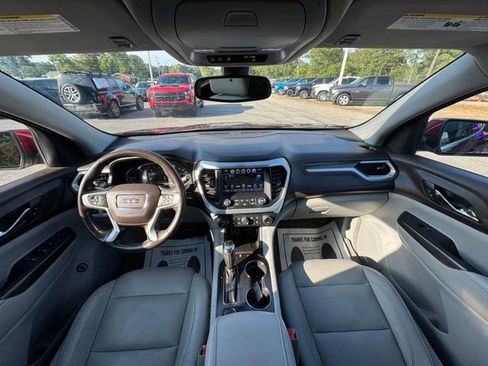 Used 2019 GMC Acadia SLT w/ LPO, Floor Liner Package FWD image 18