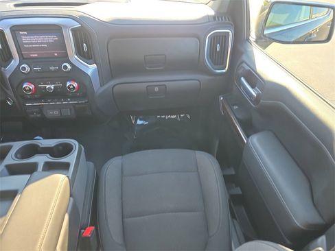 Used 2020 GMC Sierra 1500 SLE w/ SLE Value Package image 14