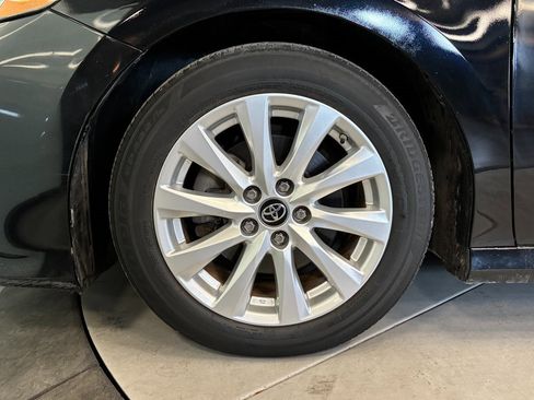 Used 2019 Toyota Camry LE image 24