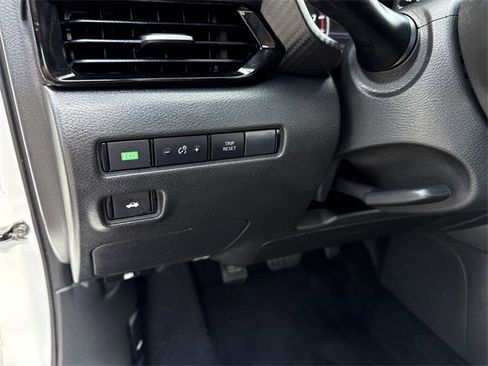 Used 2022 Nissan Sentra SV image 33