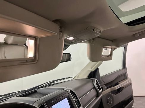 Used 2021 Ford Expedition XLT RWD image 34