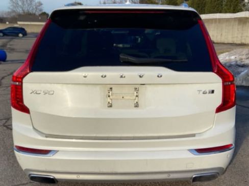 Used 2019 Volvo XC90 T6 Inscription w/ Luxury Package image 8