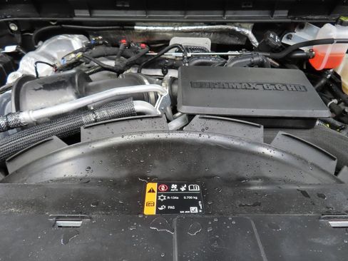 Used 2025 GMC Sierra 2500 Denali w/ Technology Package image 33