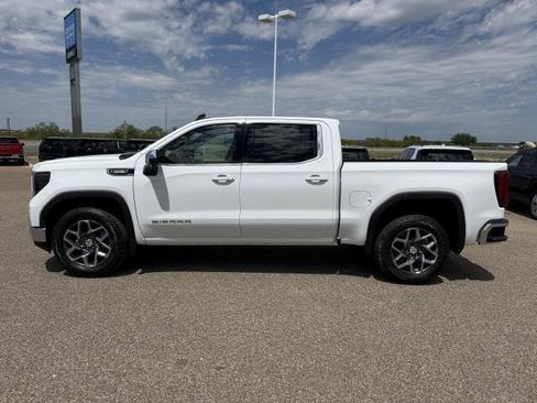 New 2026 GMC Sierra 1500 SLE w/ Preferred Package RWD image 6