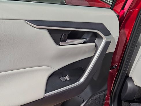 Certified 2025 Toyota RAV4 XLE Premium FWD image 35