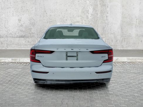 Used 2022 Volvo S60 B5 Inscription FWD image 10