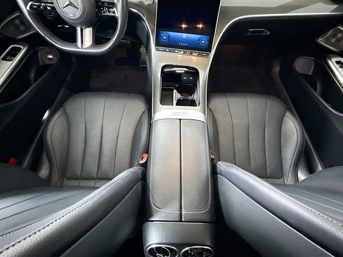 Certified 2025 Mercedes-Benz CLE 300 4MATIC Coupe image 16