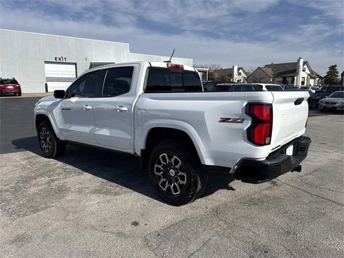 Used 2023 Chevrolet Colorado Z71 w/ Z71 Convenience Package 2 image 2