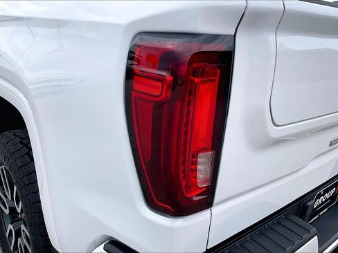 Used 2024 GMC Sierra 1500 AT4 w/ Technology Package AWD/4WD image 29