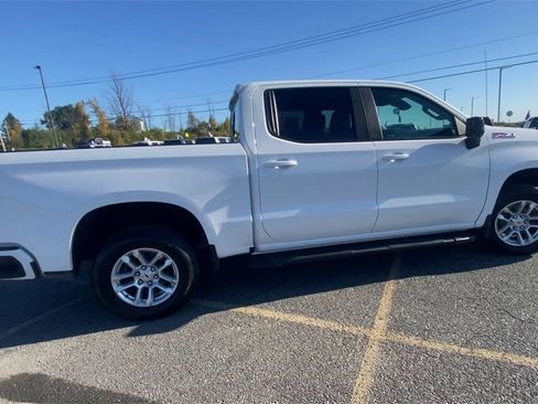 Certified 2022 Chevrolet Silverado 1500 RST image 9