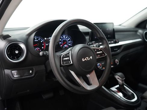 Used 2024 Kia Forte LXS FWD image 15